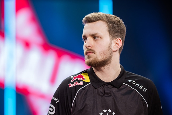 Staehr專訪：從主點(diǎn)人到Astralis明星位的蛻變 談HooXi指揮與Major野心