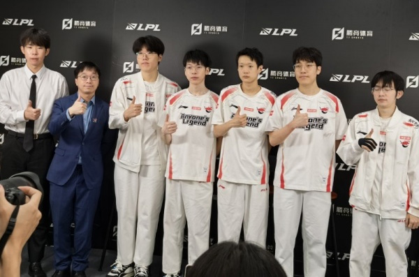 爆冷橫掃！AL 3-0碾壓JDG晉級(jí)敗者組決賽，F(xiàn)landre坦言“發(fā)揮差”！對(duì)戰(zhàn)TES能否延續(xù)黑馬之勢(shì)？