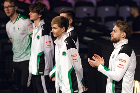 Falcons主席怒斥變陣謠言！239萬粉絲關(guān)注的CS2豪門為何死守爛陣？