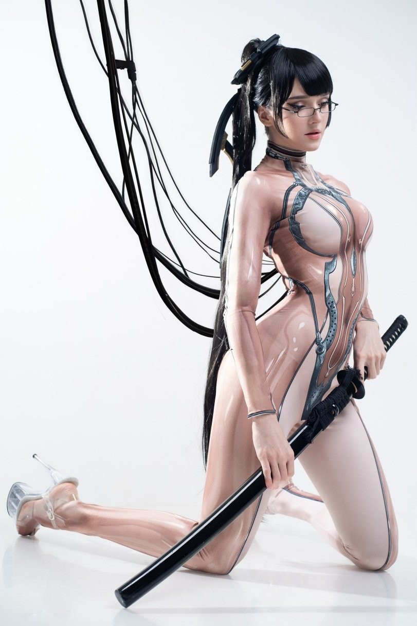 拉脫維亞知名coser兼模特Cos韓國(guó)動(dòng)作游戲《星刃》女主角伊芙