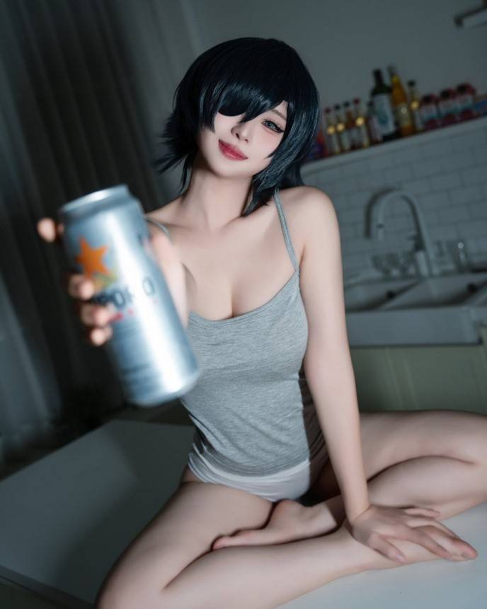 韓國美女MAGATA分享了《電鋸人》角色姬野Cos美圖