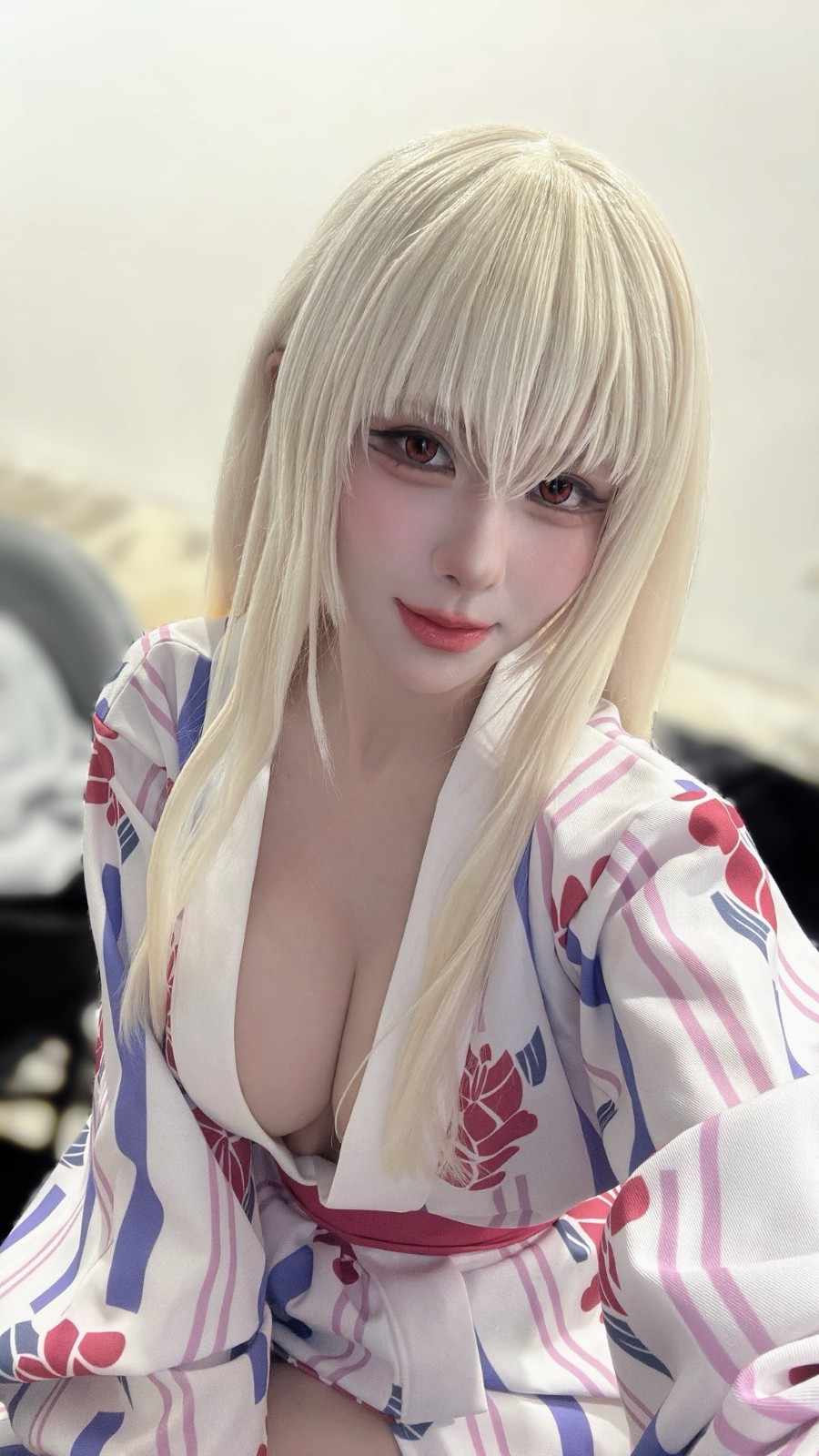 知名Coser小空Cos《棕色塵埃2》溫泉?jiǎng)筒既R德