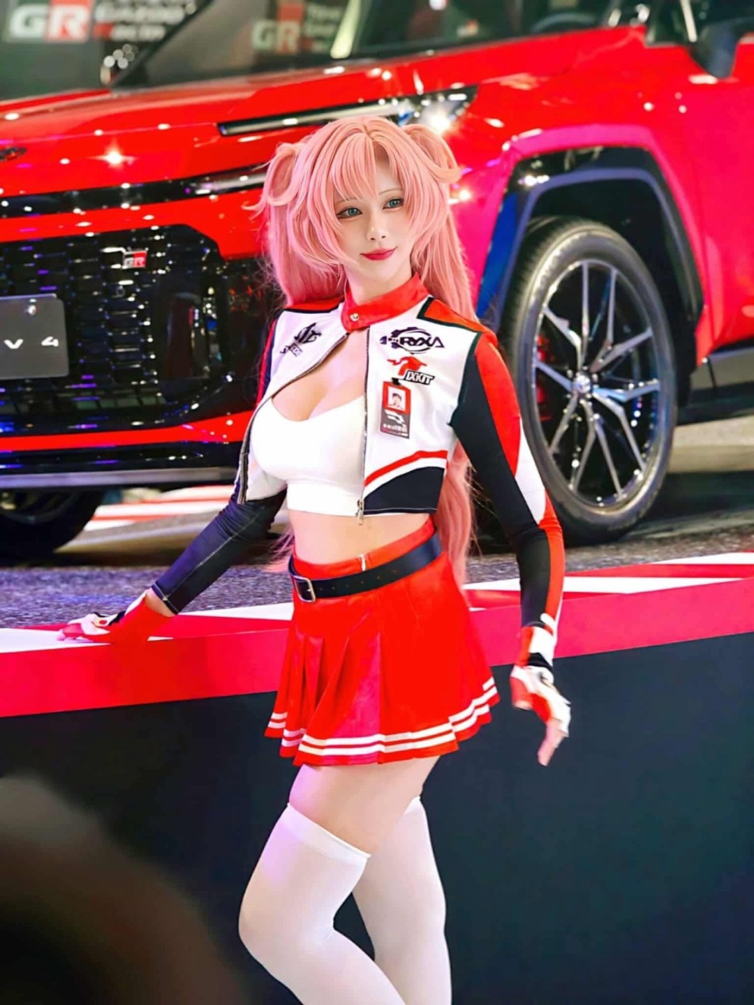 知名Coser小空Cos《棕色塵埃2》溫泉?jiǎng)筒既R德