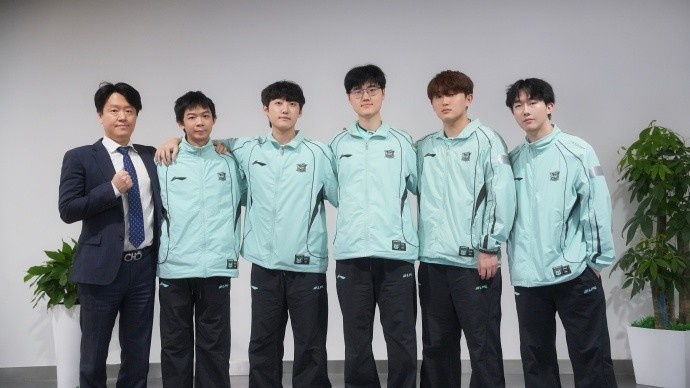 LNG發(fā)文告別第一賽段：每個(gè)人都在努力，但可惜我們?nèi)晕? class=