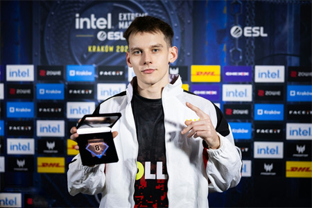 FaZe步槍手frozen專訪坦言隊(duì)伍冠軍荒根源：實(shí)力猶在，只是跨不過那道坎