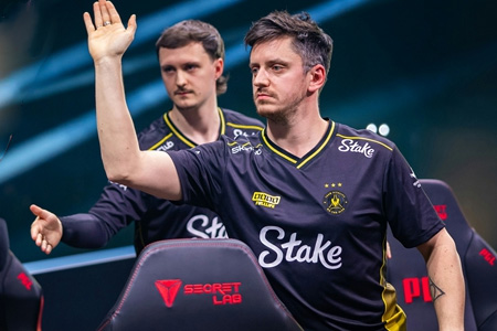 外媒采訪Vitality指揮apEX：史上最佳戰(zhàn)隊該讓粉絲去爭